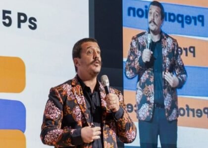 Profil Christian Giacobbe: Komedian Italia yang Mengungkap Aksi WNA Sergei Melnikov di Grup Jual Beli Online Preloved Amed Bali