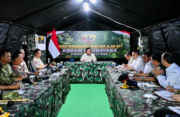 Presiden Prabowo Salurkan Bantuan Rp200 Miliar untuk Penanganan Gempa NTT Secara Resmi