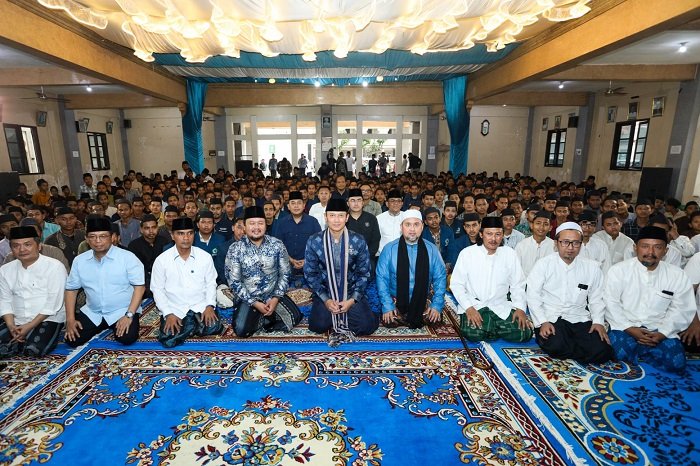 Menko AHY: Cinta Tanah Air dan Perjuangan untuk Kesejahteraan Rakyat di Ponpes Nurul Cholil