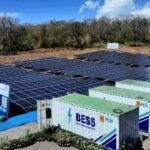 Pemerintah Luncurkan Program PLTS 100 GWp, Bahlil Targetkan Semua Desa Nikmati Listrik