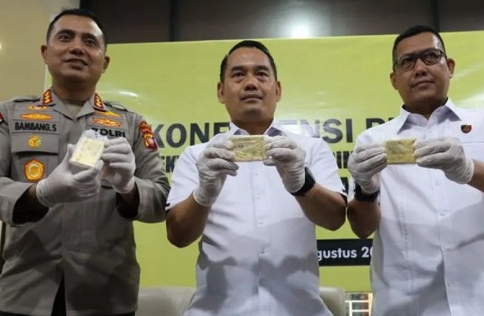 Anggota DPRD Sintang Ditangkap Bawa 3 Kg Emas Diduga Hasil Tambang Ilegal