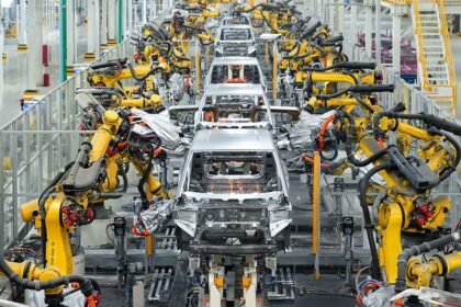 Prabowo Rincikan Proyek Ekosistem Mobil Listrik di Subang, Target Produksi Massal 2028