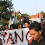 Ormas Gelar Demo di OT Building Tuntut Permintaan Maaf Terkait Tantangan Hafalan Al-Qur'an