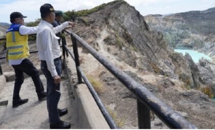 Menteri Dody Tinjau Kondisi Danau Kelimutu Usai Gempa: Tindak Lanjut Koordinasi Pascagempa
