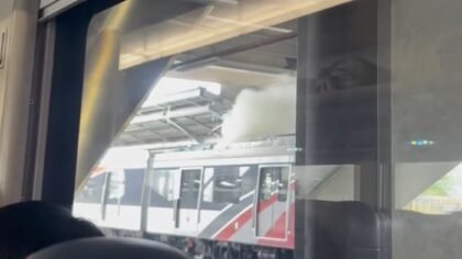 KRL Cikarang-Kampung Bandan Berasap di Stasiun Cikarang, Ini Penyebabnya!