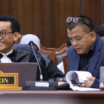 Sidang MK: Denny Indrayana Ungkap Masalah Suket Pendidikan Gibran yang Diterbitkan Dalam Sehari
