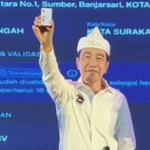 Guntur Romli dari PDIP Soroti Jokowi yang Pamer KTA PSI dan Diminta Ijazah