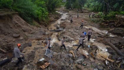 Galodo Serang Solok, Dua Warga Hilang dan 9 Keluarga Mengungsi