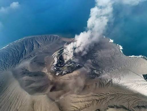 Langkah Antisipasi Pemerintah Atasi Erupsi Anak Krakatau yang Ganggu Penerbangan dan Aktivitas Masyarakat