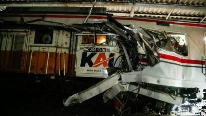 KNKT Ungkap Percakapan Masinis dan Petugas Kendali Sebelum KA Anggrek Tabrak KRL