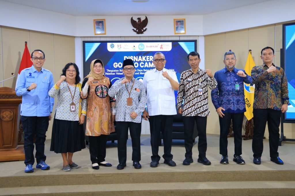 Wamenaker Afriansyah Noor: Mahasiswa Perlu Lebih dari IPK Tinggi untuk Bersaing di Dunia Kerja