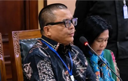 Alasan Denny Indrayana Menarik Gugatan Pendidikan Gibran di PTUN