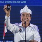 Jokowi dan Gibran Bersatu di Tengah Desakan Mundur, Ray Rangkuti Analisis Pesan Politiknya