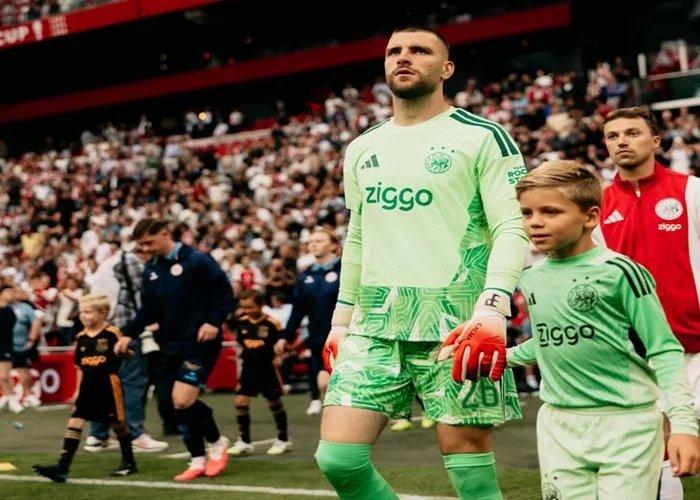 Maarten Paes Mulai Bermain? Hajduk Split Vs Ajax di Liga Konferensi Eropa 2026 Malam Ini, Update Klasemen Terbaru