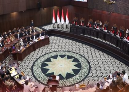 Keputusan Sidang MK Terkait Gugatan Ijazah Gibran Rakabuming: Nasib Tuntutan Denny Indrayana dan Rekan-Rekan