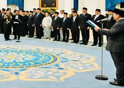Rocky Gerung Dilantik Jadi Wantimpres oleh Presiden Prabowo Subianto di Istana