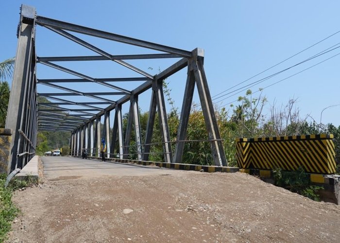 PEMULIHAN PASCABENCANA - Kementerian PU sudah merampungkan pemulihan infrastruktur strategis di Nusa Tenggara Timur usai hantaman gempa NTT yang menerjang pada Agustus 2026 lalu. Menteri PU Dody Hanggodo memastikan infrastruktur yang baru, lebih kokoh dan dibangun tahan gempa. OFFICIAL INSTAGRAM BIRO KOMUNIKASI PUBLIK KEMEN PU/REPRO