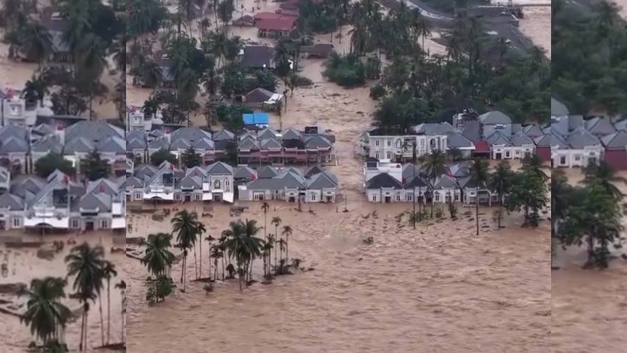 Banjir Bandang di Padang: 498 Warga Terdampak, 238 Orang Dievakuasi