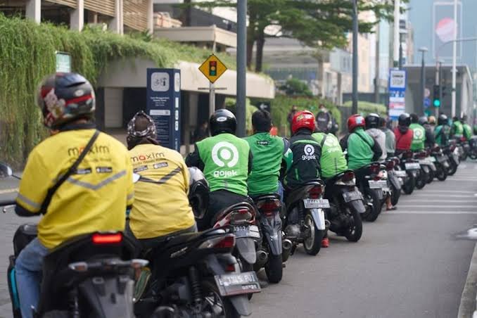Pemerintah Tetapkan Potongan Aplikator Ojol Menjadi 8 Persen: Kabar Gembira untuk Pengemudi